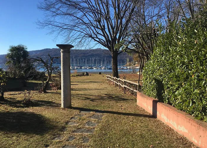The Gulf Villa - Lago Maggiore